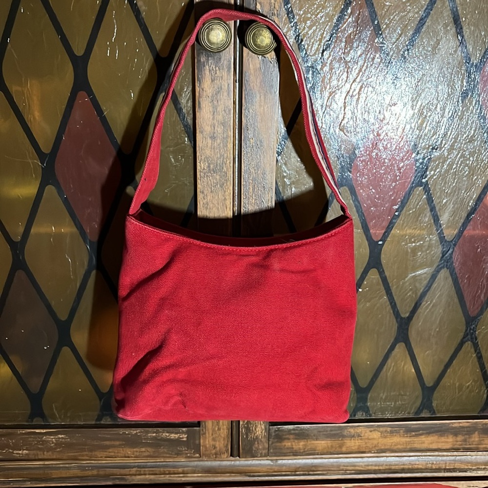 Vintage Y2K American Eagle red purse with multicolored striped ribbon accents. - Picture 4 of 6
